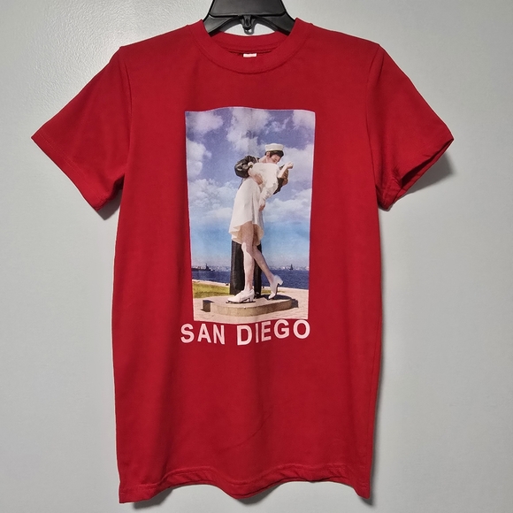 NWOT - San Diego California Unisex Red Shirt - Size S - Picture 8 of 8